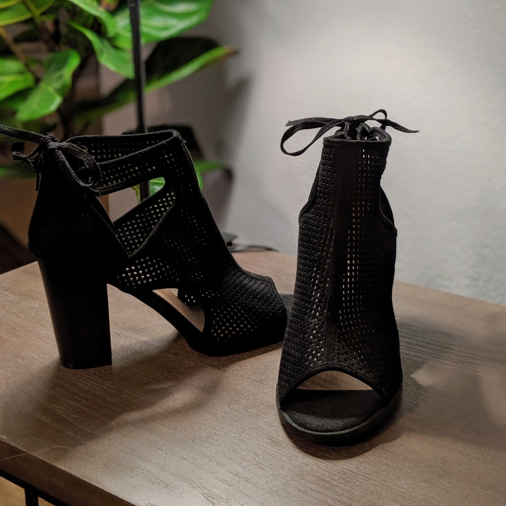 Ausrie heel, size 10- Justfab